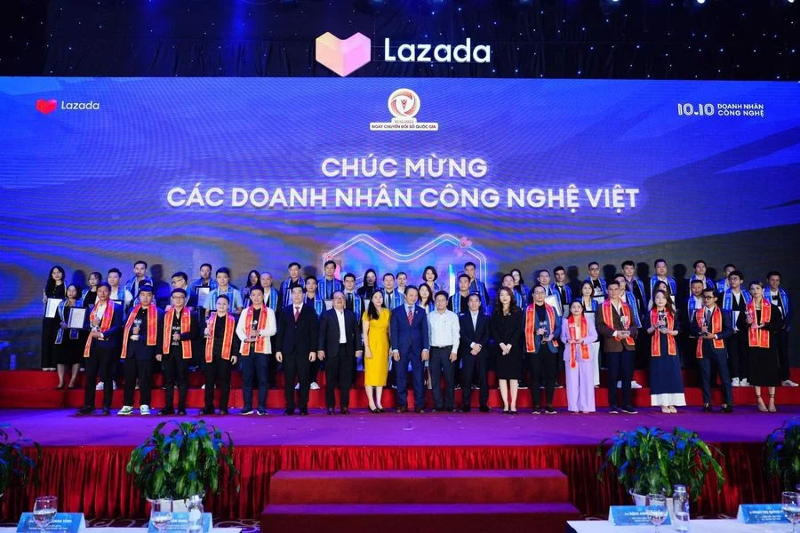 5S FASHION nằm trong top 40 doanh nhân công nghệ Việt tiêu biểu 2022 do Lazada tổ chức