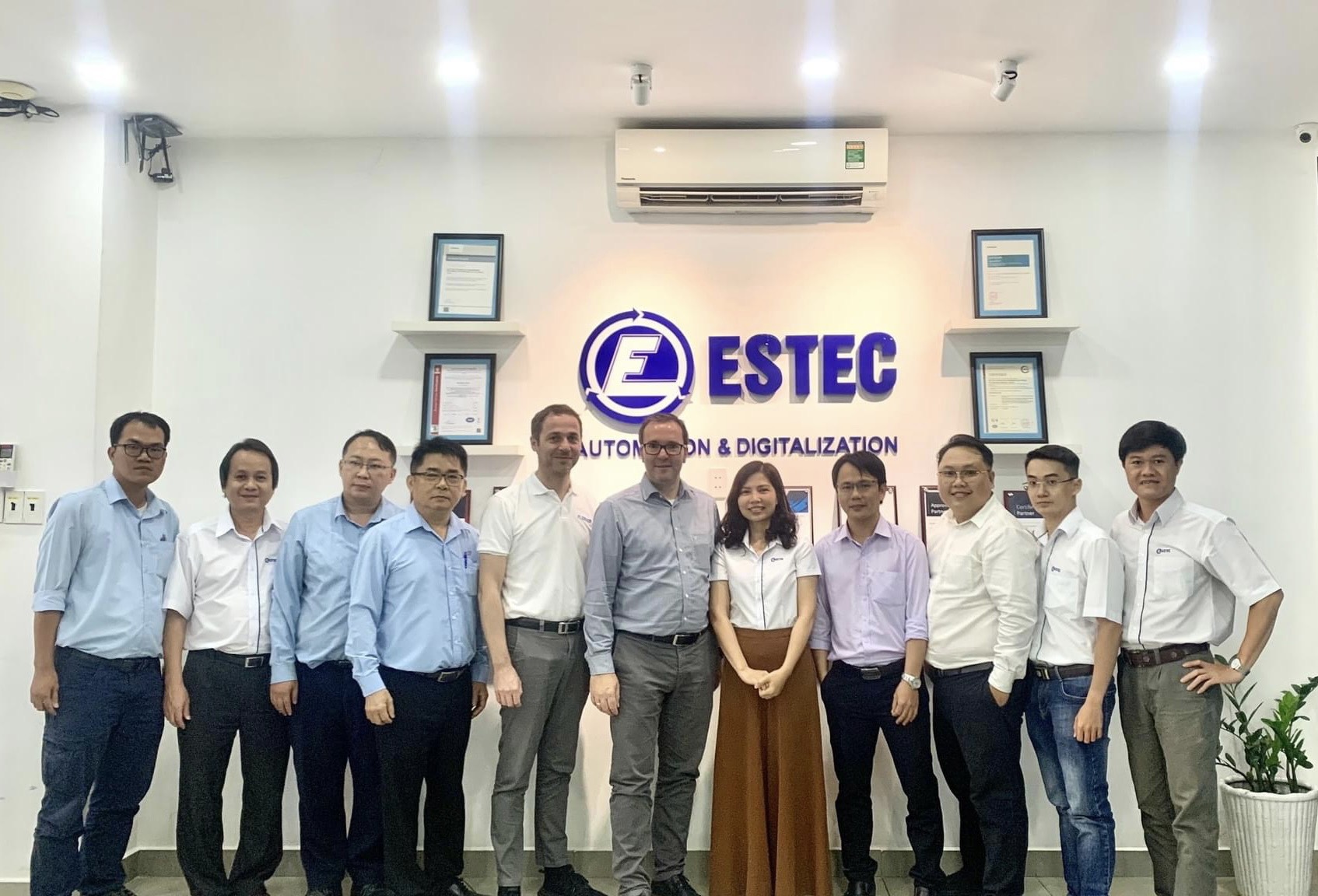ESTEC - Nhà cung cấp giải pháp hàng đầu trong lĩnh vực Tự Động Hóa và Số hóa tại Việt Nam.