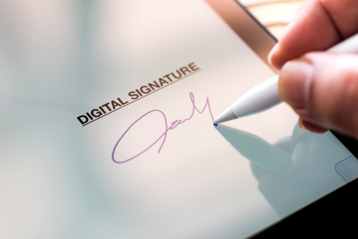 Ký hợp đồng điện tử bằng chữ ký hình ảnh