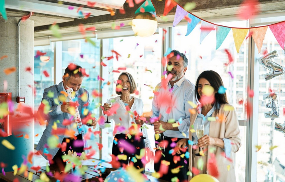 Tổ chức tiệc công ty trên chuyến đi du lịch