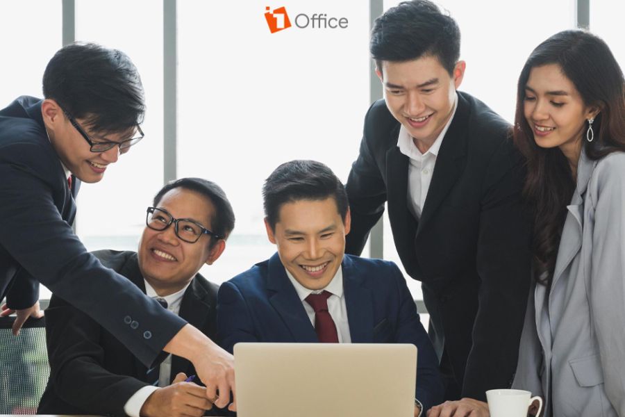 Đội ngũ sale thường xuyên làm việc ngoài thị trường gây khó khăn cho vấn đề quản lý