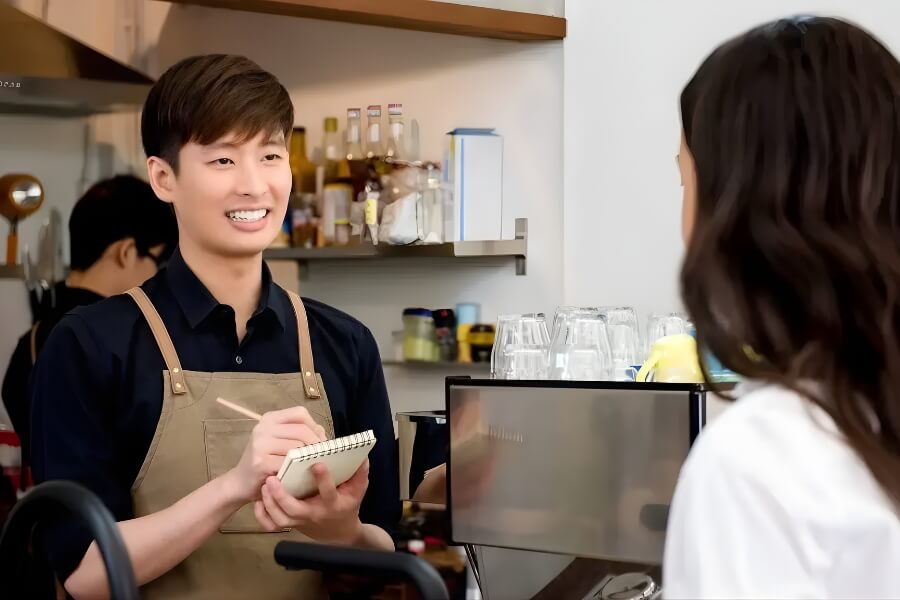 Cần chia ca gãy vì hình thức này phù hợp với đặc trưng ngành nghề khách sạn, quán cà phê